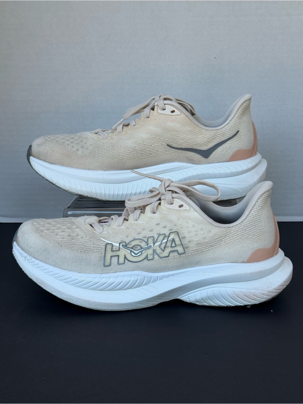 HOKA ONE Mach 6 Running Shoes Eggnog Vanilla Size  8.5 Women's Athletic - Picture 2 of 8